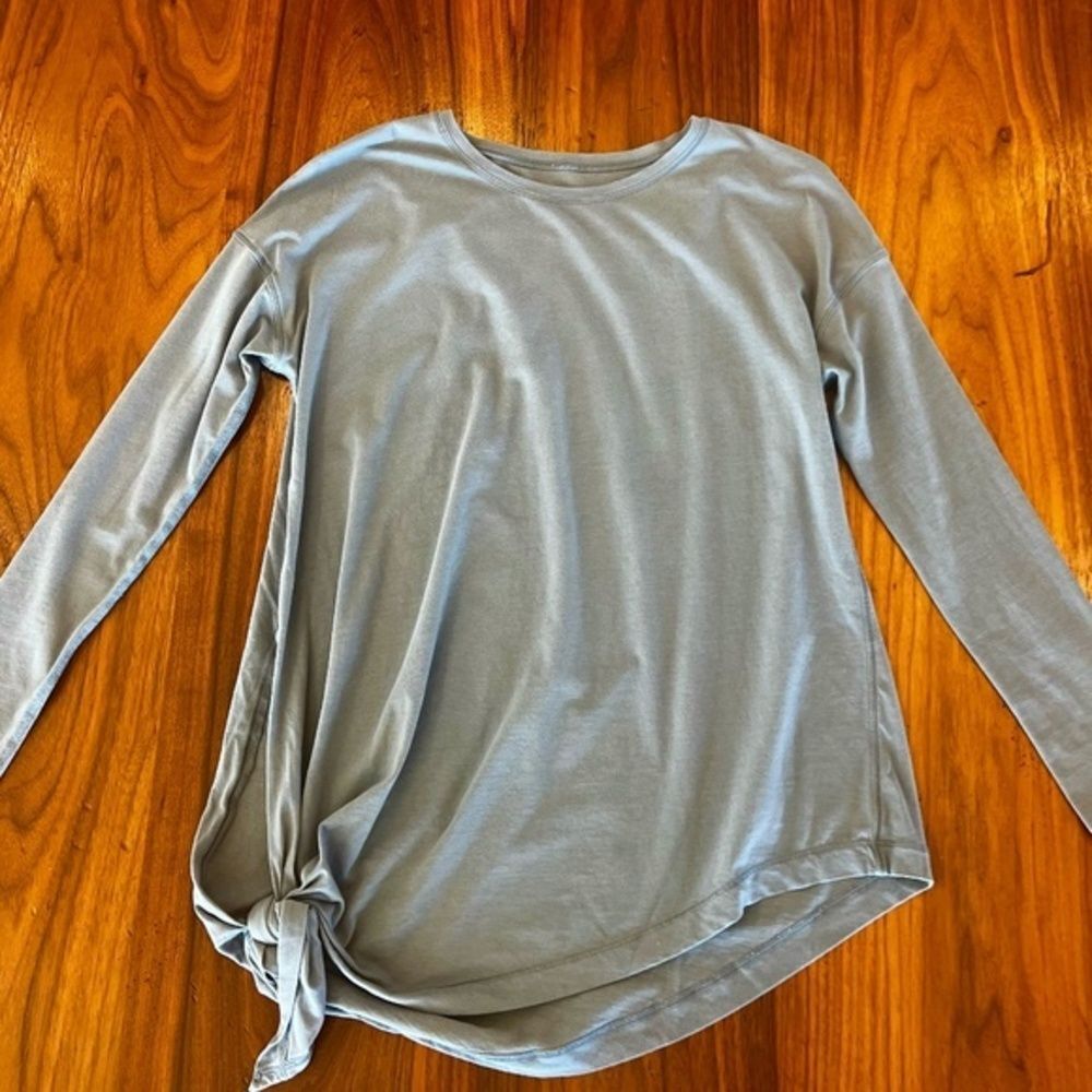 Lululemon “To The‎ Point” Asymmetrical Top Blue Denim